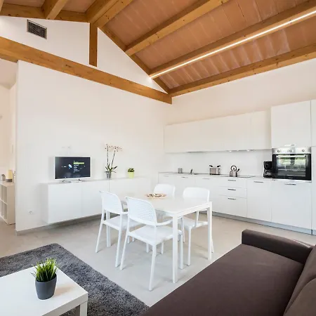Milli Apartment *